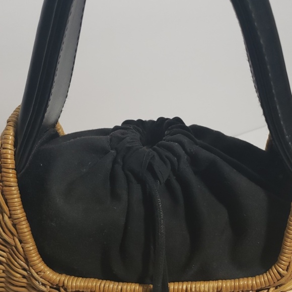 [Sabina] Wicker Bucket Purse - Picture 6 of 8